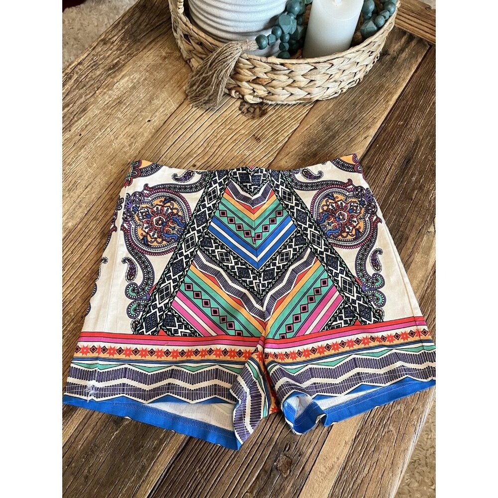 Flying Tomato Women Shorts Size M Multicolor Boho High-Waisted Zip Close Stretch